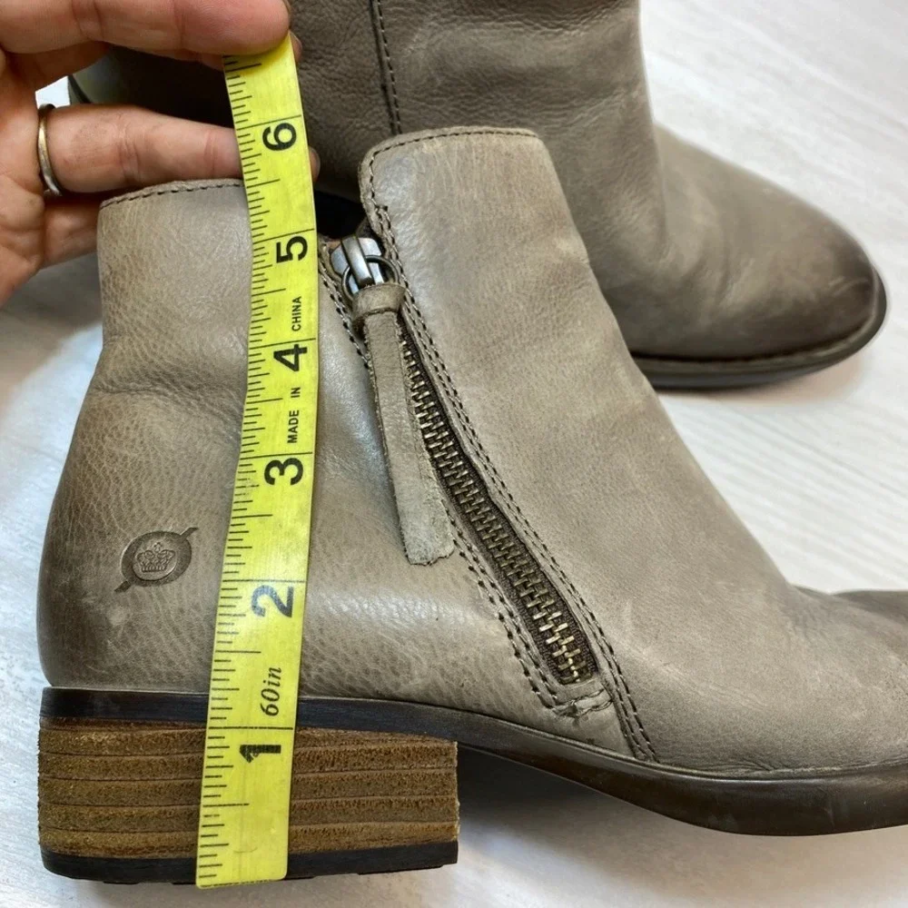 Born Womens 7.5M Ankle Boots Kerri Taupe Leather Side Zip Low Block Heel Casual